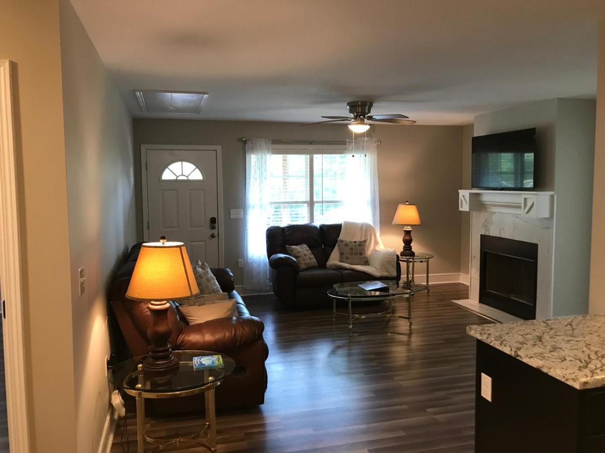 Brand New 3 Bedroom 2 Bath Home Huntsville Exterior photo